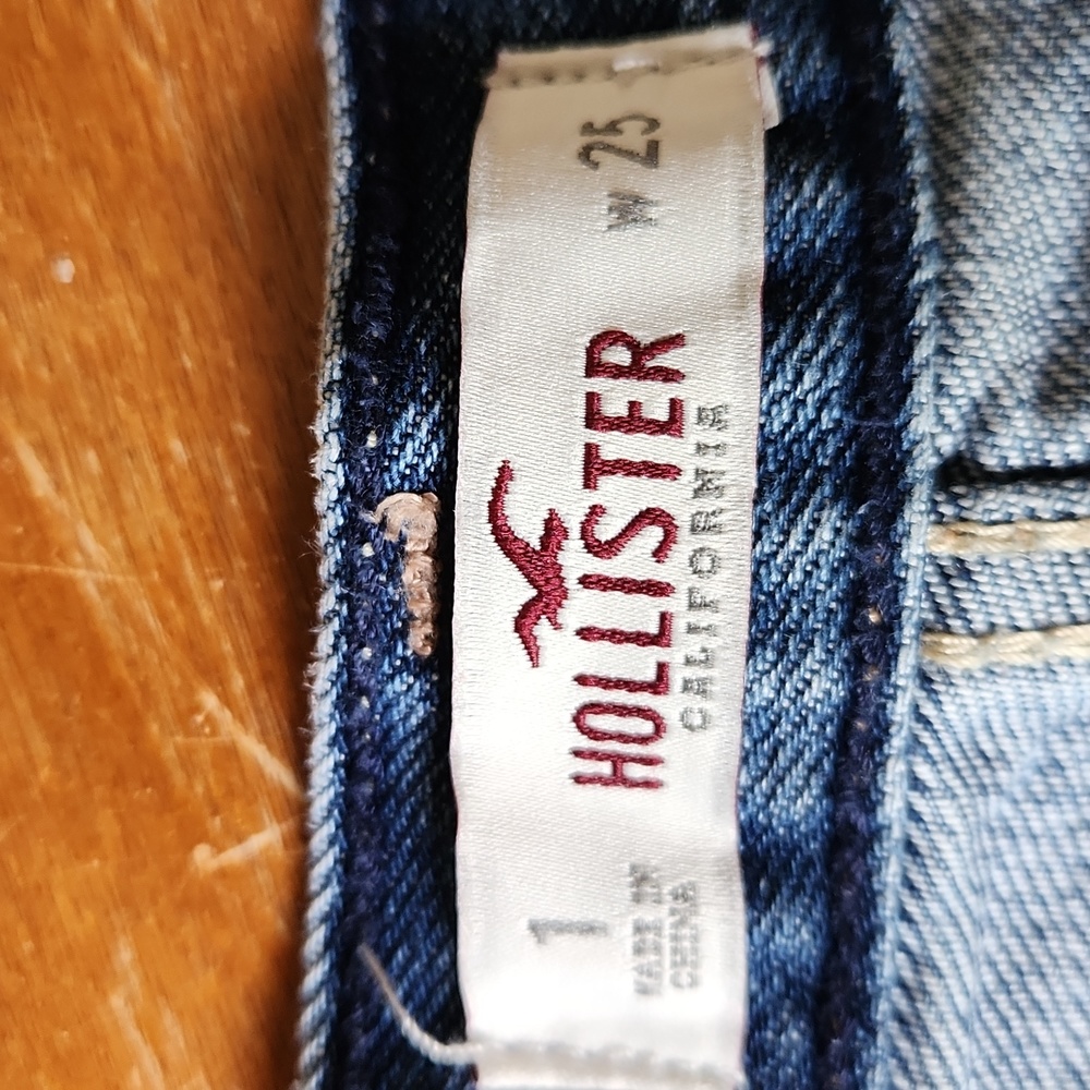 Hollister, Shorts, Sz w25, 3 Front Pockets and 2 Back Pockets. - Picture 8 of 11